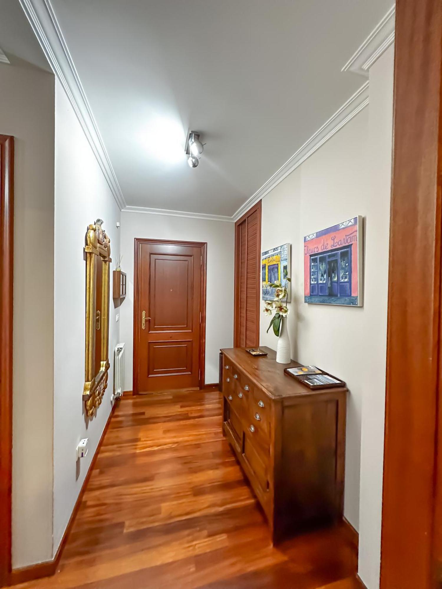 או גרובה Apartamento Completo, Amplio, Muy Iluminado Y Con Plaza De Garaje Incluida. מראה חיצוני תמונה