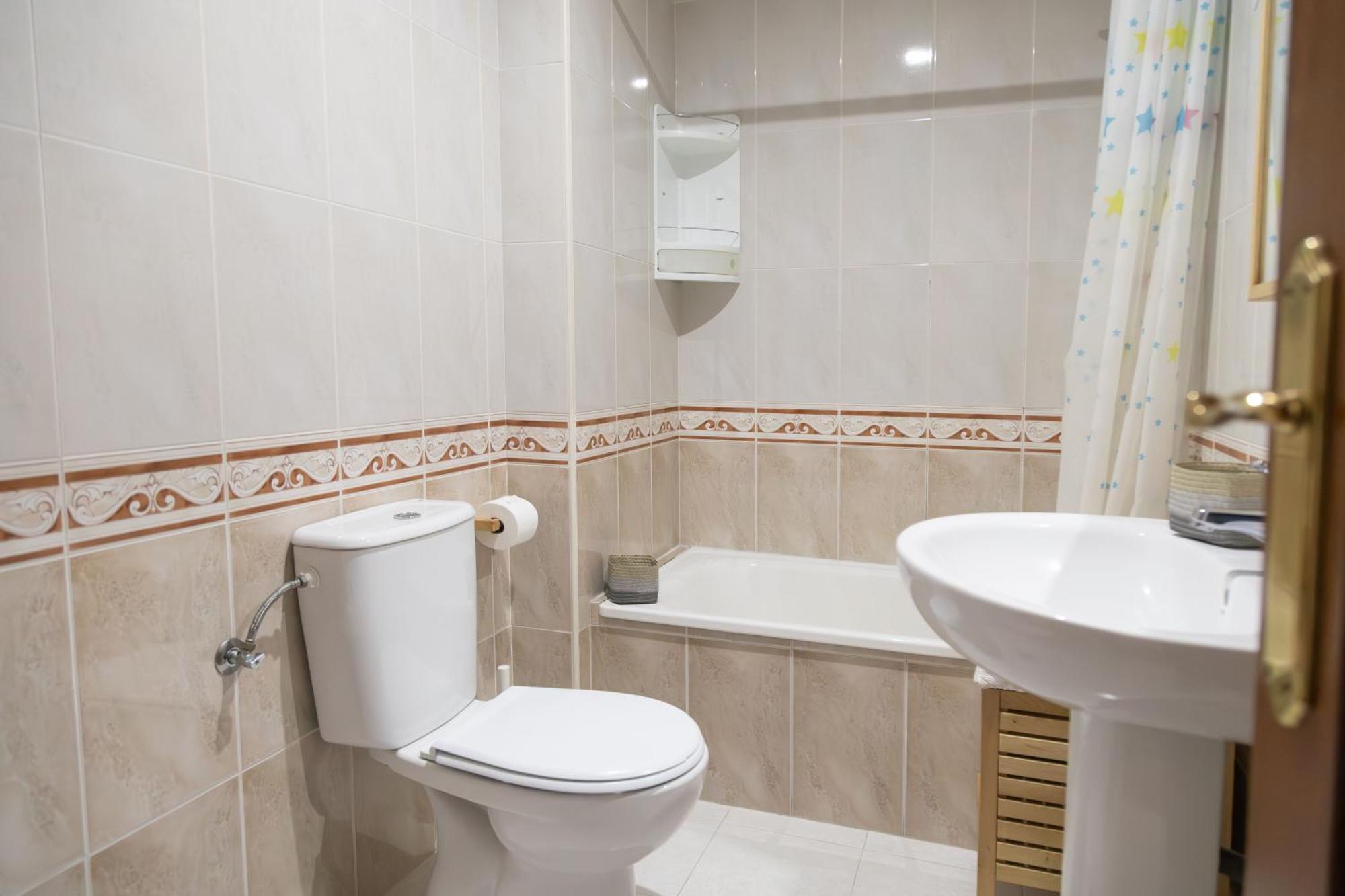או גרובה Apartamento Completo, Amplio, Muy Iluminado Y Con Plaza De Garaje Incluida. מראה חיצוני תמונה