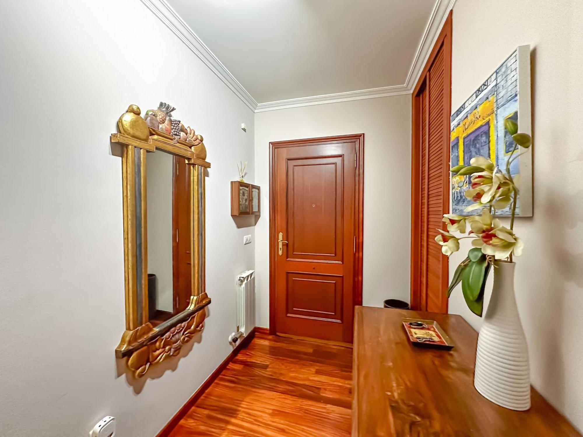 או גרובה Apartamento Completo, Amplio, Muy Iluminado Y Con Plaza De Garaje Incluida. מראה חיצוני תמונה