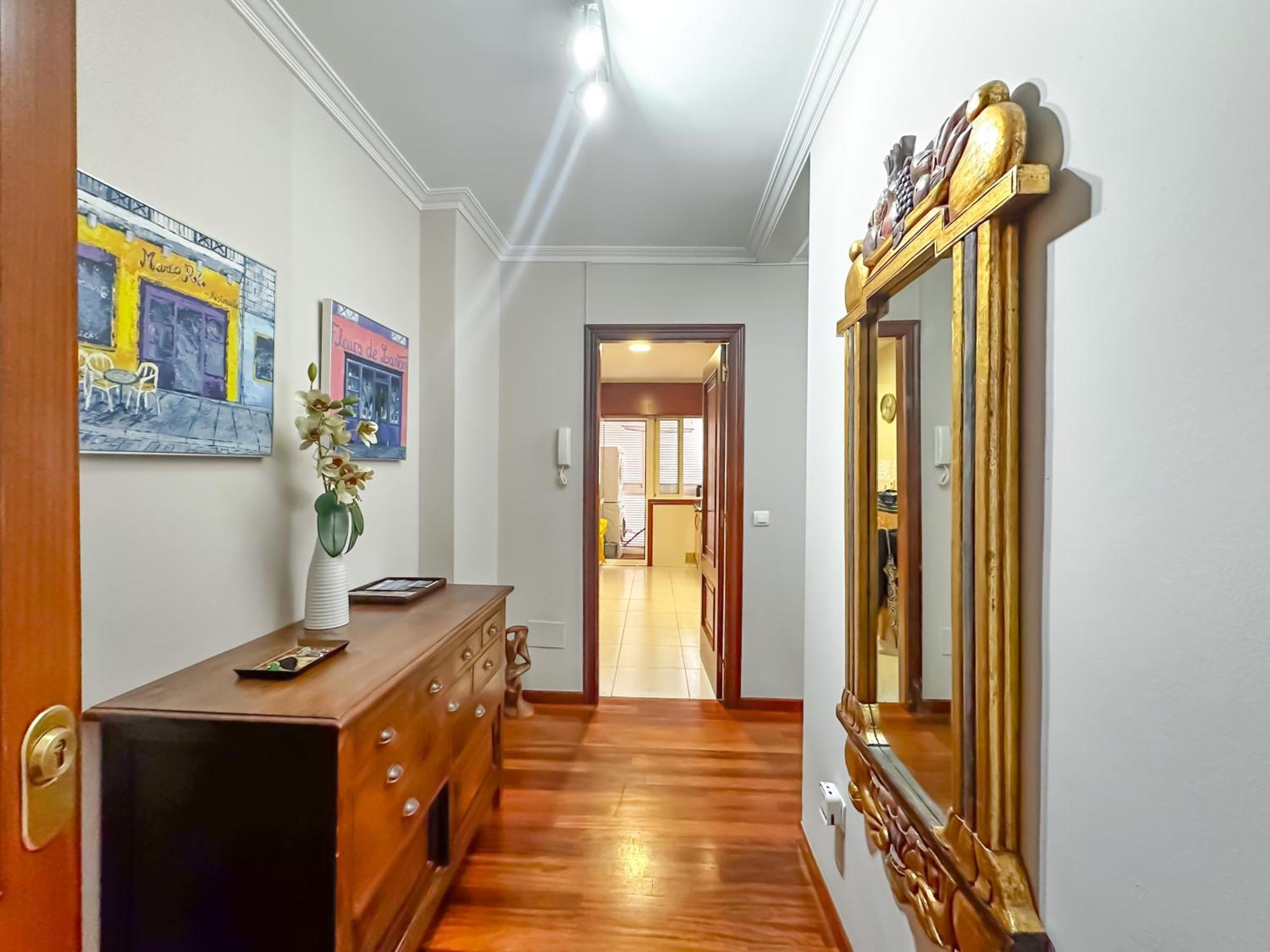 או גרובה Apartamento Completo, Amplio, Muy Iluminado Y Con Plaza De Garaje Incluida. מראה חיצוני תמונה