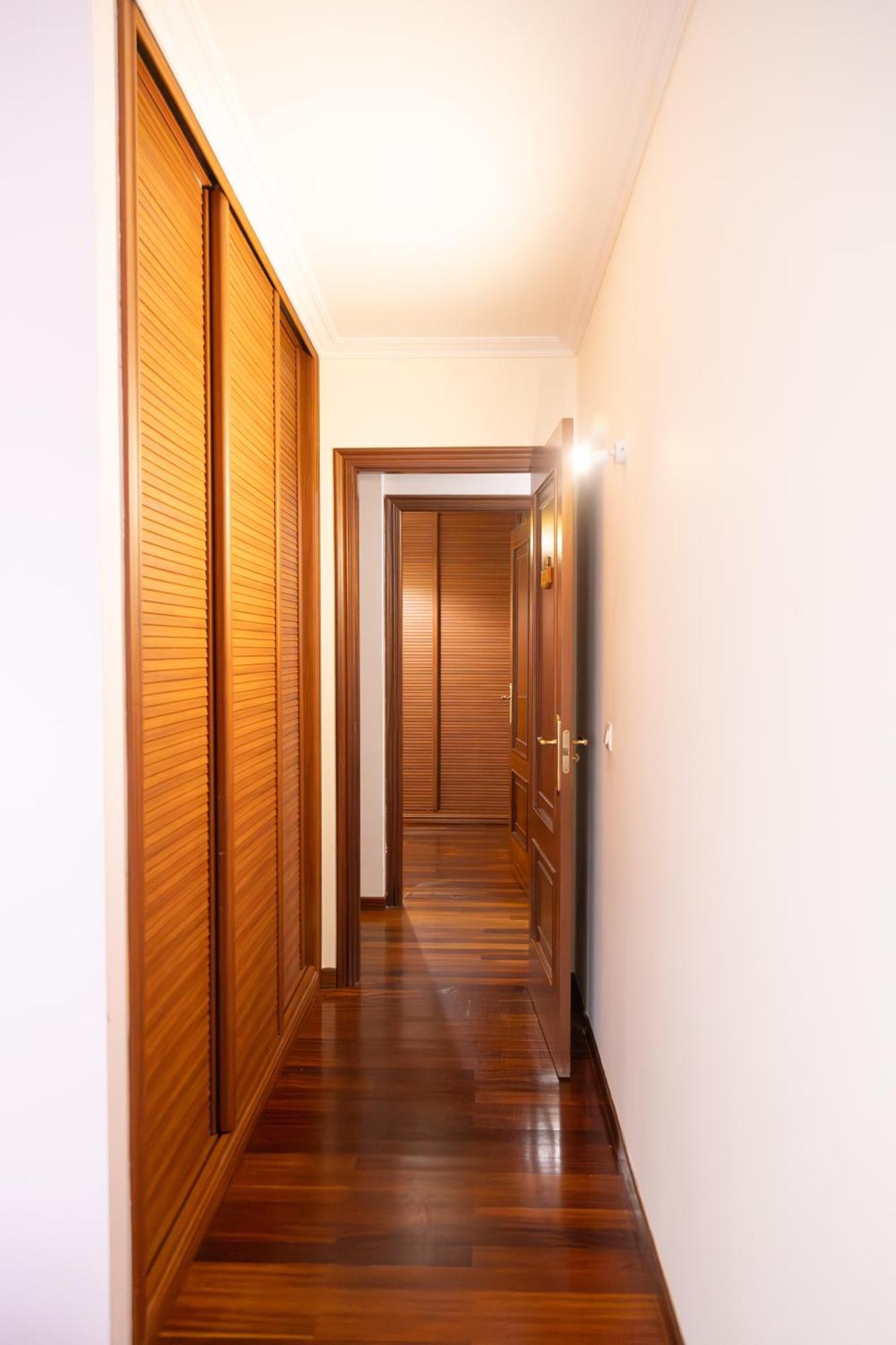 או גרובה Apartamento Completo, Amplio, Muy Iluminado Y Con Plaza De Garaje Incluida. מראה חיצוני תמונה