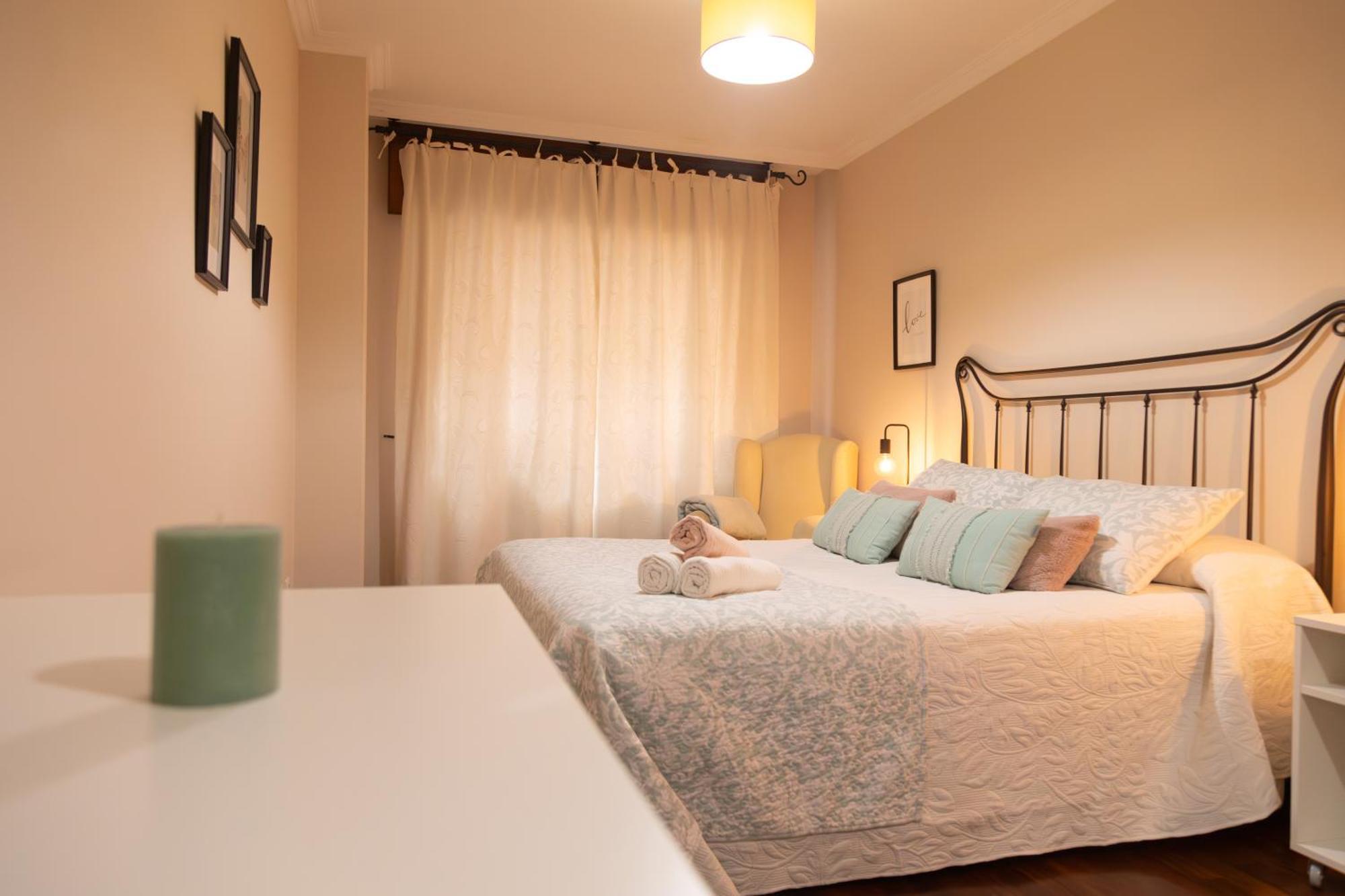 או גרובה Apartamento Completo, Amplio, Muy Iluminado Y Con Plaza De Garaje Incluida. מראה חיצוני תמונה