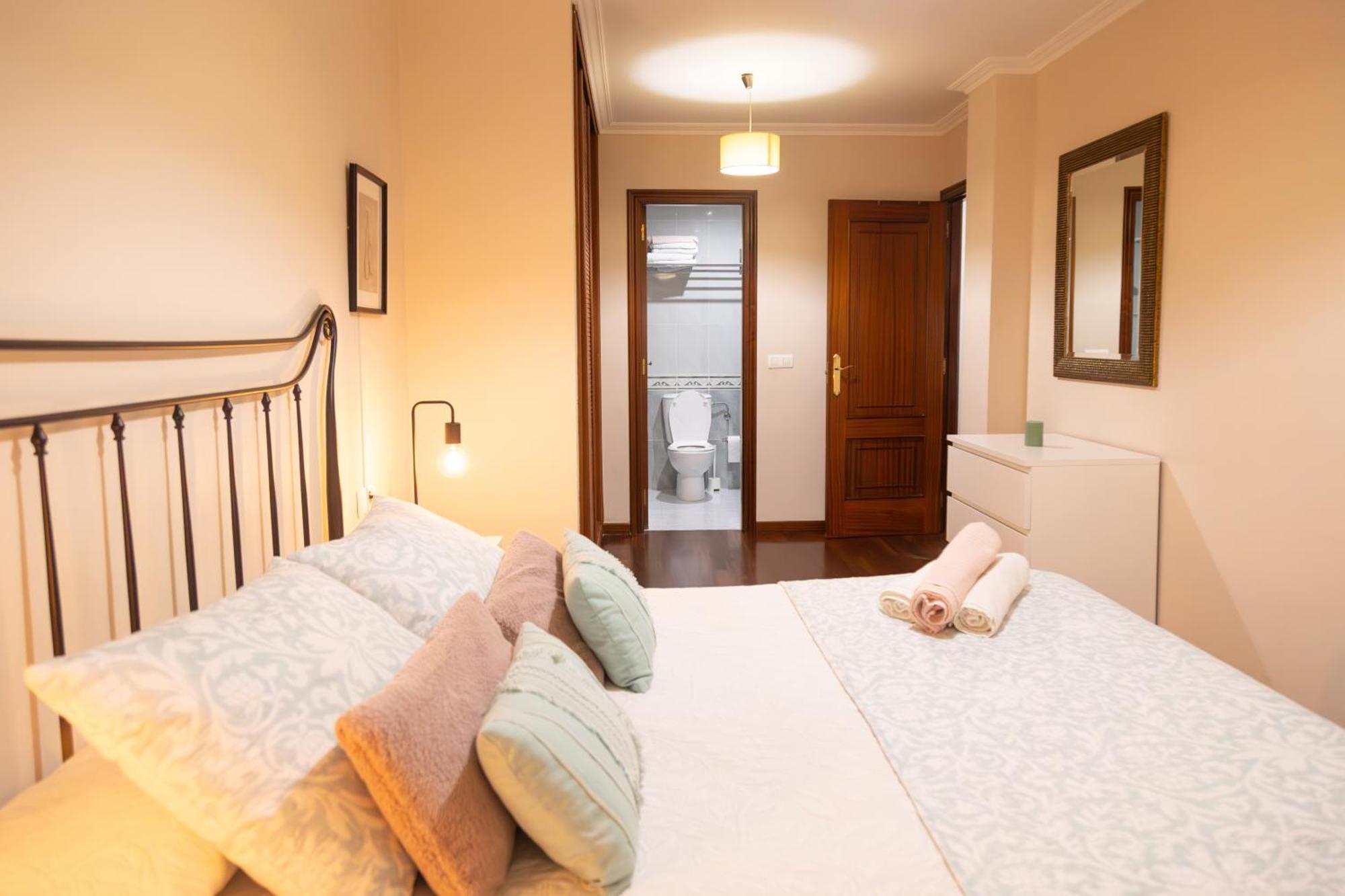 או גרובה Apartamento Completo, Amplio, Muy Iluminado Y Con Plaza De Garaje Incluida. מראה חיצוני תמונה